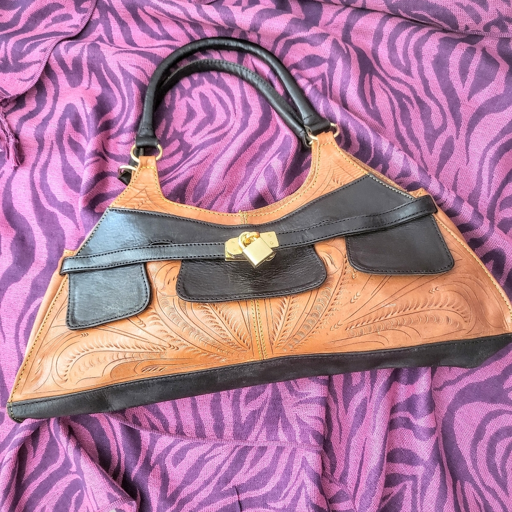 Alejandro Gabrielli Italian Leather Shoulder Bag